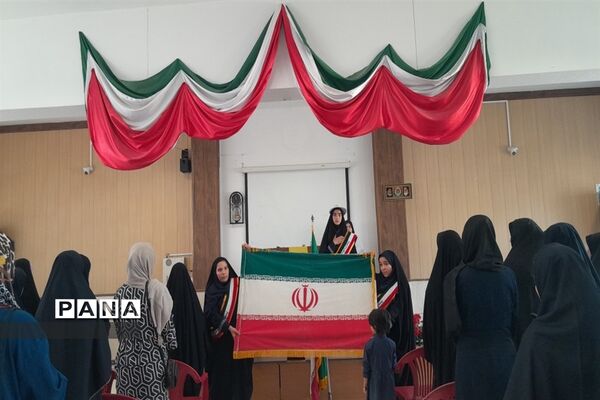 جشن شکوفه‌ها در اداره آموزش و پرورش ناحیه ۵