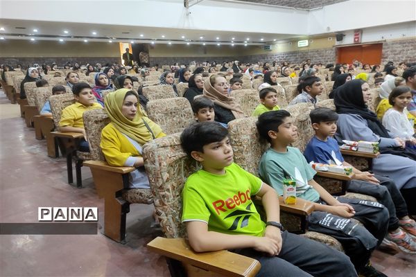 برگزاری جشن آغاز سال تحصیلی  دبستان پاسداران ناحیه یک یزد