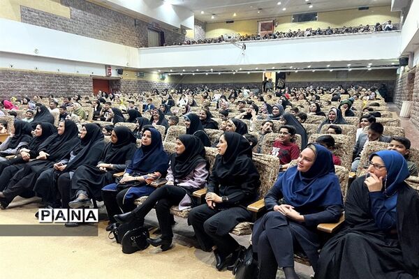 برگزاری جشن آغاز سال تحصیلی  دبستان پاسداران ناحیه یک یزد