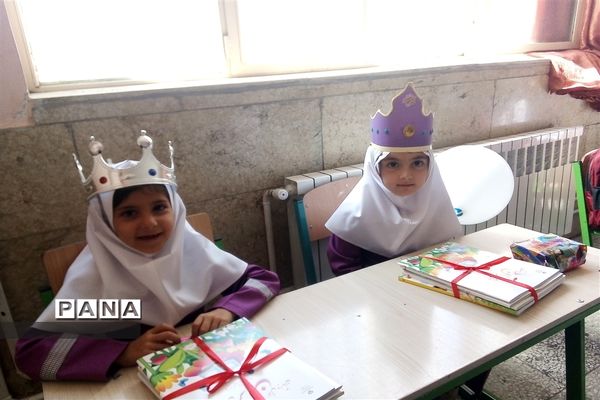 برگزاری جشن شکوفه‌ها در دبستان بوستان شهرستان بن