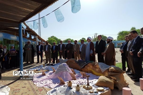 نواختن زنگ آغاز تحصیل شکوفه‌ها در دبستان پروین اعتصامی آبادان