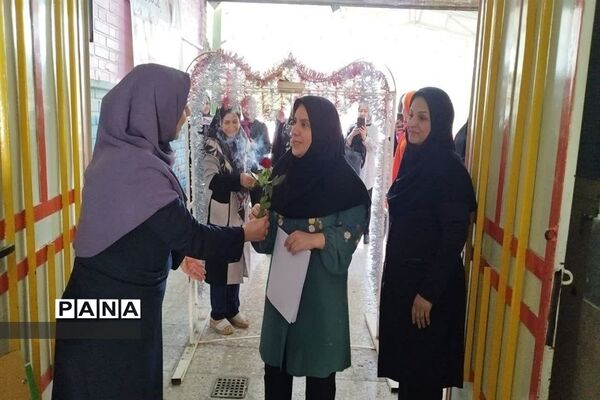 جشن شکوفه ها در دبستان شهید عطوان دزفول