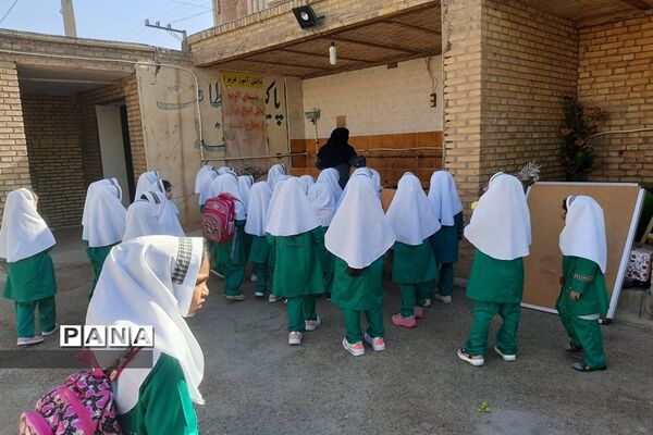 جشن شکوفه ها در دبستان شهید عطوان دزفول