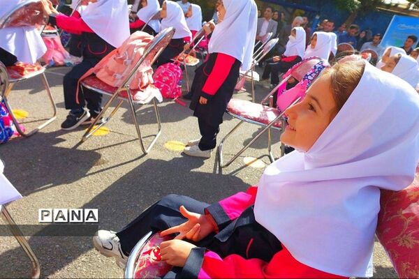 مراسم جشن شکوفه‌ها منطقه ۱۶ شهر تهران