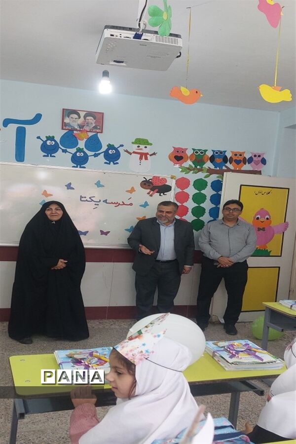 جشن شکوفه‌ها در مدارس شادگان