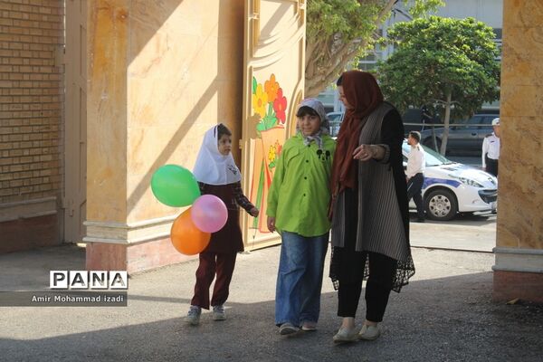 جشن شکوفه ها در بوشهر