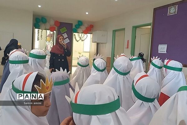 جشن شکوفه‌ها در مدارس رودهن