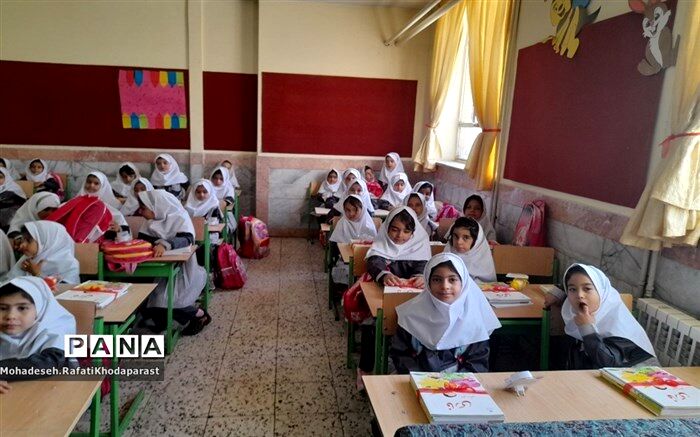 جشن شکوفه‌ها همزمان با سراسر کشور در رودان برگزار شد/فیلم