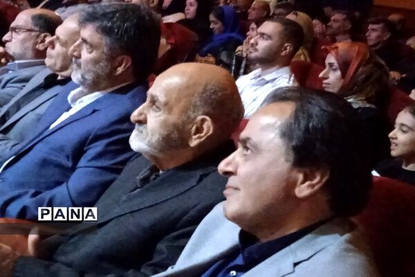 مراسم تقدیر از پرسنل  فوریت‌های پزشکی در روز اورژانس در محمودآباد