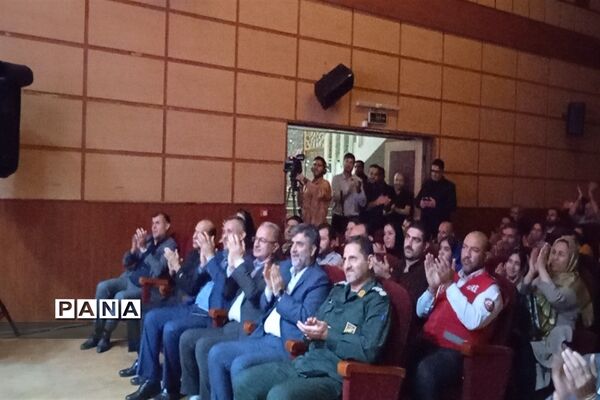 مراسم تقدیر از پرسنل  فوریت‌های پزشکی در روز اورژانس در محمودآباد