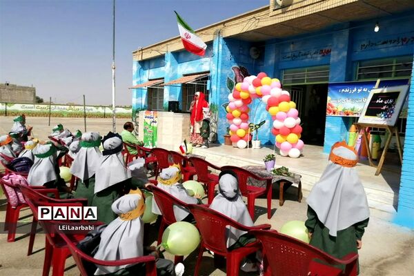 مراسم جشن شکوفه‌ها در مدارس ابرکوه