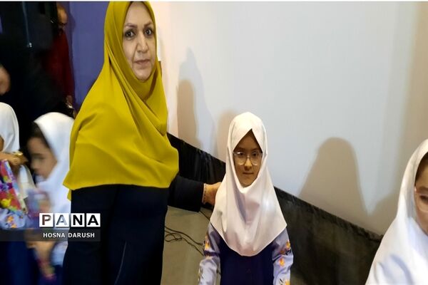 جشن شکوفه‌ها در دبستان شهدای فرهنگی ناحیه۷ مشهد مقدس