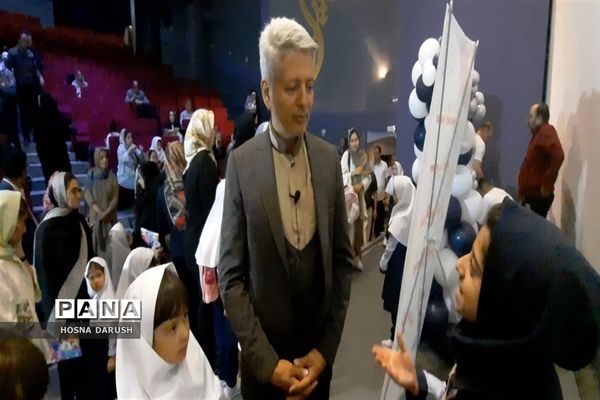 جشن شکوفه‌ها در دبستان شهدای فرهنگی ناحیه۷ مشهد مقدس