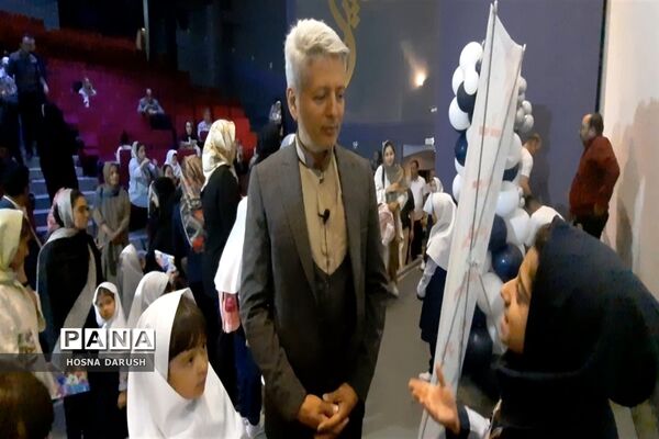 جشن شکوفه‌ها در دبستان شهدای فرهنگی ناحیه۷ مشهد مقدس