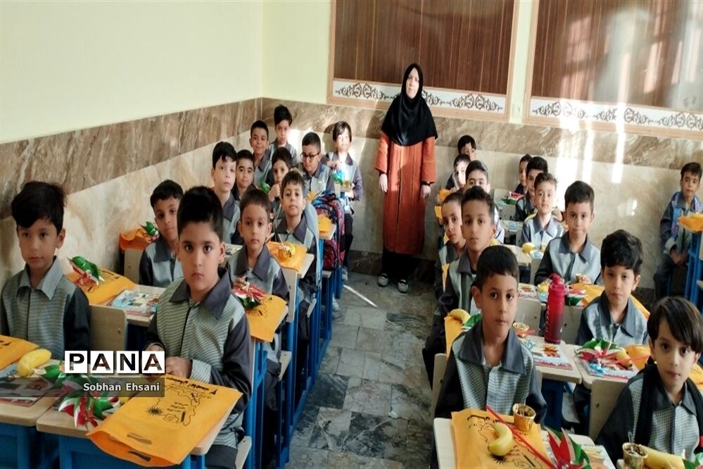جشن شکوفه‌ها در دبستان امامت ۲
