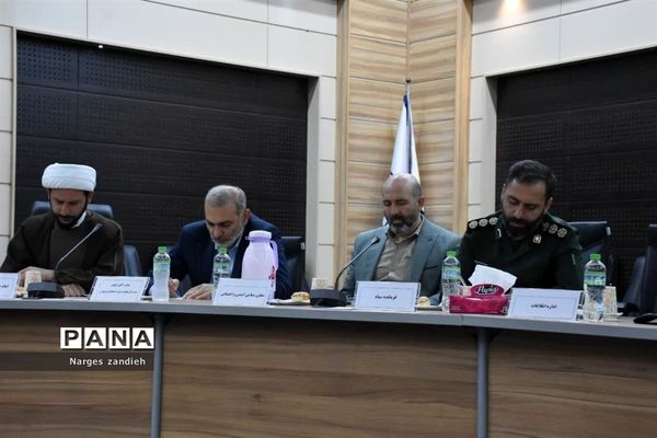 برگزاری جلسه شورای اداری در ملارد