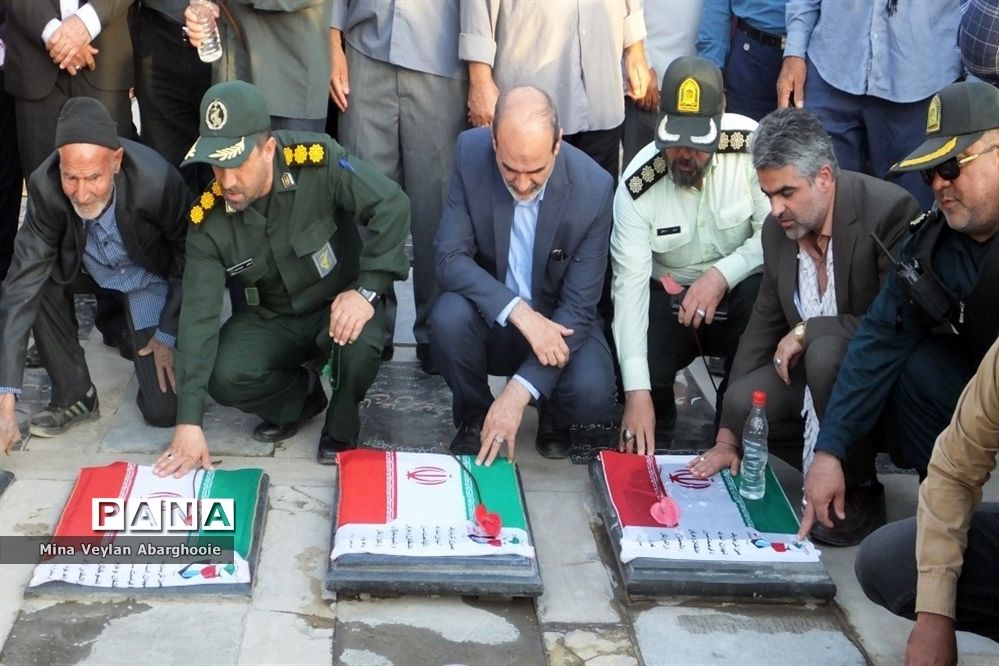 مزار شهدای گمنام شهرستان‌پیشوا گلباران شد