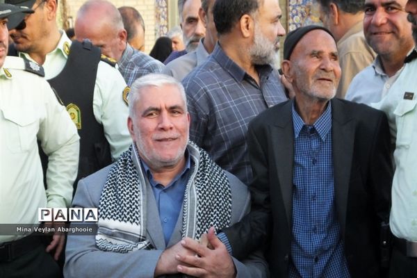 مزار شهدای گمنام شهرستان‌پیشوا گلباران شد