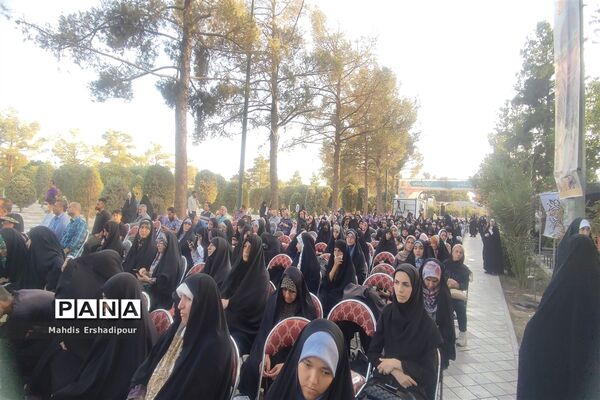 برگزاری مراسم زادروز شهیداصغرپاشاپور در گلزار شهدای تهران