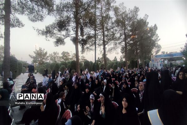 برگزاری مراسم زادروز شهیداصغرپاشاپور در گلزار شهدای تهران