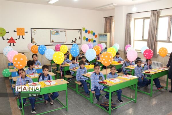 برگزاری جشن شکوفه‌ها در دبستان ولایت ۱ ناحیه ۲ یزد
