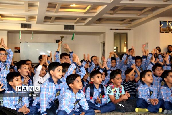 برگزاری جشن شکوفه‌ها در دبستان ولایت ۱ ناحیه ۲ یزد