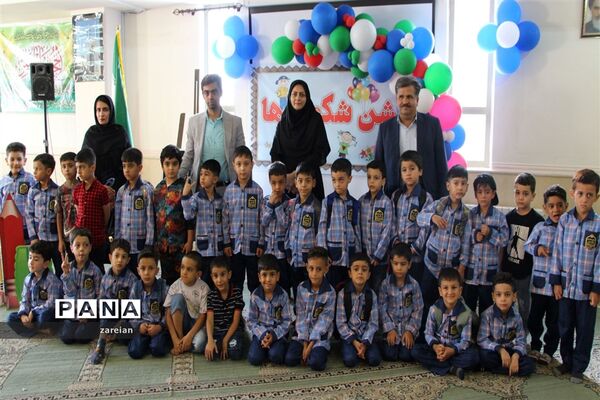 برگزاری جشن شکوفه‌ها در دبستان ولایت ۱ ناحیه ۲ یزد