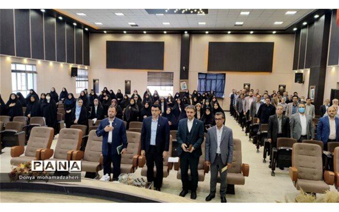 نقش بی‌بدیل مدیران مدارس در شناسایی و مقابله با عوامل تنش‌زا در میان دانش‌آموزان