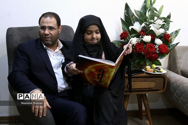 دیدار وزیر آموزش و پرورش با خانواده شهید مدافع امنیت، شهید پوریا احمدی