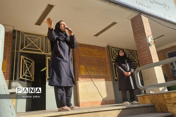 جشن سالروز آغاز امامت امام زمان در دبیرستان فرهنگ ۱۳