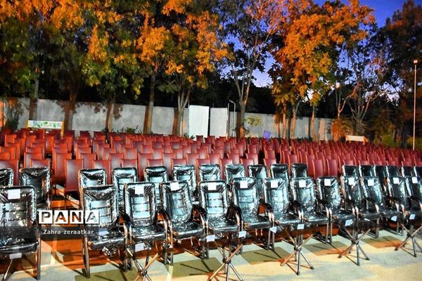 روز سوم آماده سازی هنرستان فاطمه زهرا ناحیه یک برای نواختن زنگ مهر