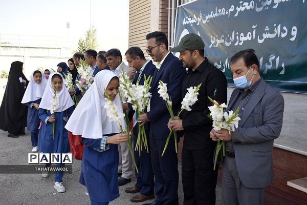 جشن بهار تعلیم و تربیت در دبستان حضرت مریم مقدس بومهن