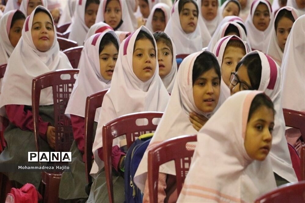 زنگ مهر و مقاومت در مدارس ساوه