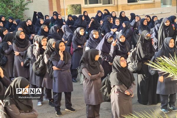 زنگ مهر در دبیرستان دخترانه فرهنگ  ۱۳