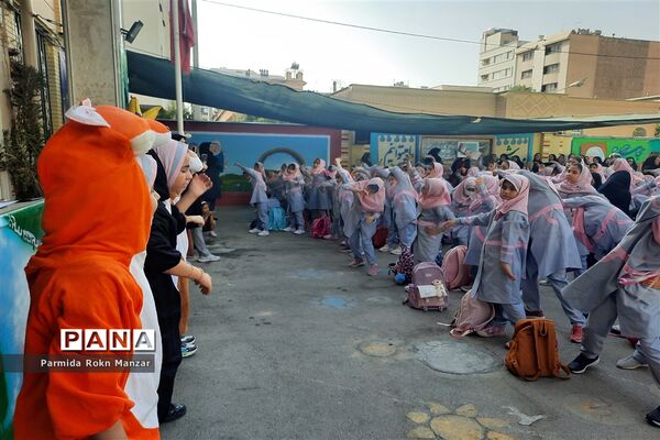 حال و هوای روز اول ماه مهر در مدارس شیراز