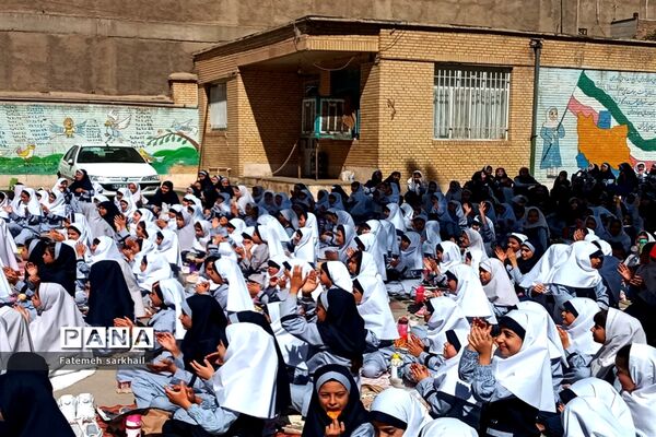 برگزاری جشن آغاز سال تحصیلی در مدرسه دخترانه ۱۷ شهریور شهرستان رباطکریم
