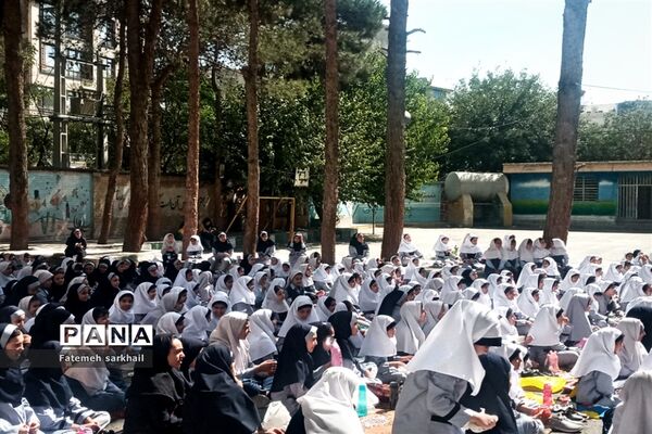 برگزاری جشن آغاز سال تحصیلی در مدرسه دخترانه ۱۷ شهریور شهرستان رباطکریم