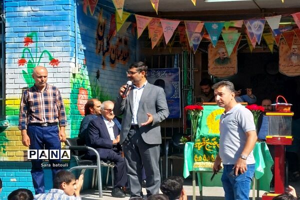 جشن بازگشایی مدارس در منطقه ۱۸