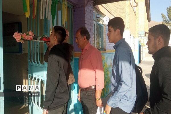 شروع ماه مهر، ماه علم و معرفت در دبیرستان علوم و معارف اسلامی شهرکرد