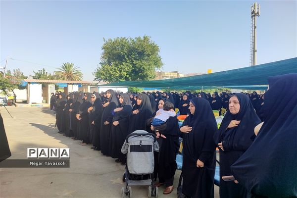 نواختن زنگ مهر در مدرسه شاهد 16 ناحیه چهار شیراز