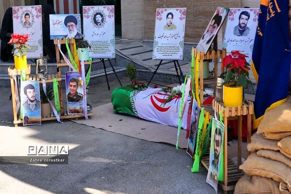 نواخته شدن زنگ آغاز سال تحصیلی در مشهد با حضور معاون رئیس جمهوری در مشهد