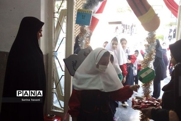 آیین بازگشایی ۳ مدرسه در رودهن همزمان با شروع سال تحصیلی جدید