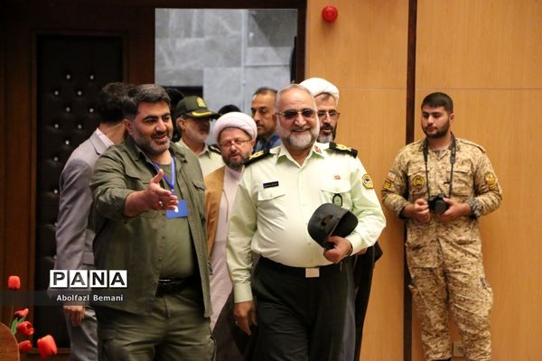 همایش سراسری تجلیل از پیشکسوتان جهاد و مقاومت در قم