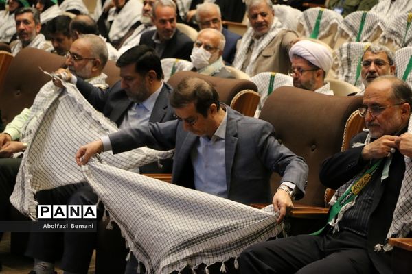 همایش سراسری تجلیل از پیشکسوتان جهاد و مقاومت در قم