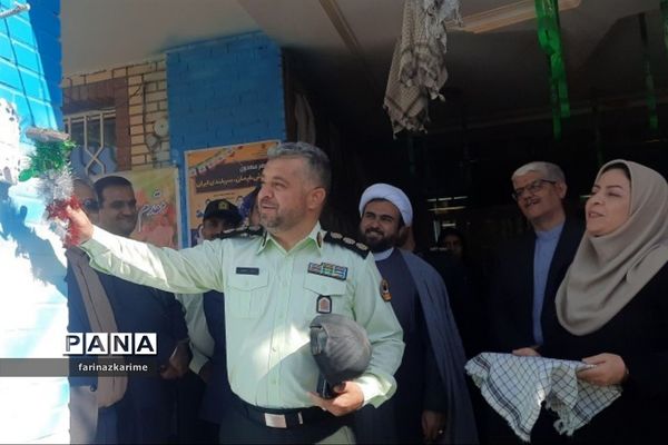 نواخته شدن زنگ مهر و مقاومت در شهرستان‌فیروزکوه