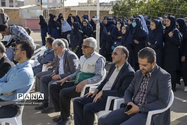 زنگ مهر و مقاومت در مدارس شهرستان محلات