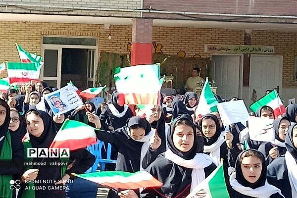 نواختن زنگ مهر ومقاومت در مدارس استان قزوین