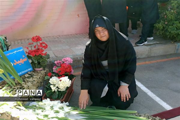 نواختن زنگ مهر ومقاومت در مدارس استان قزوین