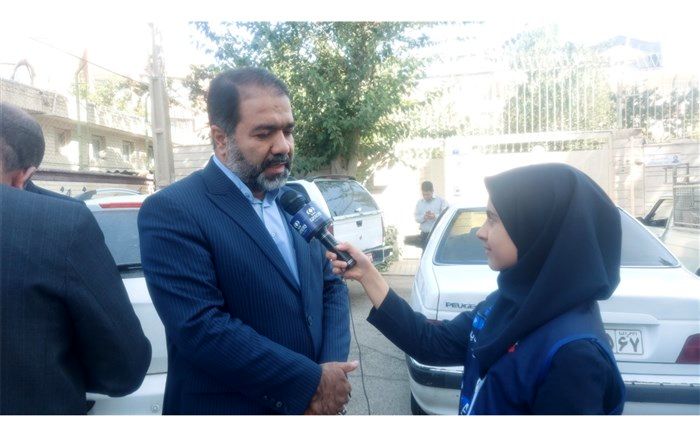 نواخته شدن زنگ نمادین استانی مهر و مهرورزی نبوی  و مقاومت با حضور استاندار و مدیر کل آموزش و پرورش استان اصفهان