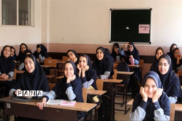 مراسم آغاز سال تحصیلی ۱۴۰۲_۱۴۰۳ و گرامیداشت هفته دفاع مقدس در دبیرستان دخترانه علمازاده